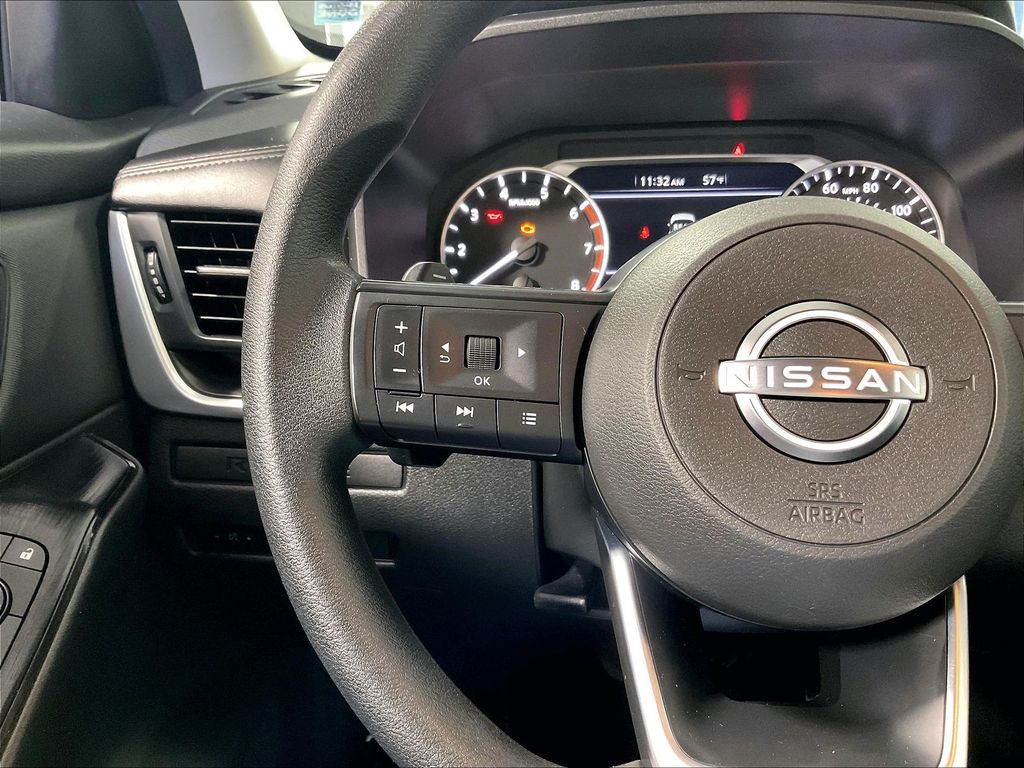 2024 Nissan Rogue — photo 22