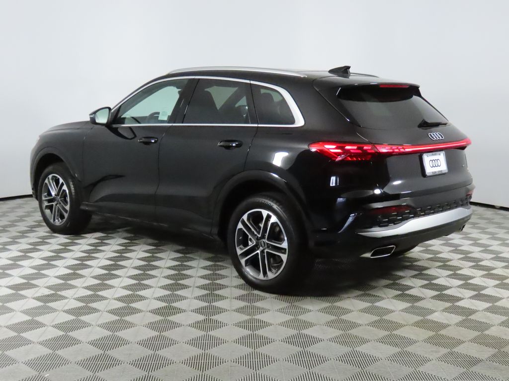 Thumbnail: 2026 Audi Q5 - 3
