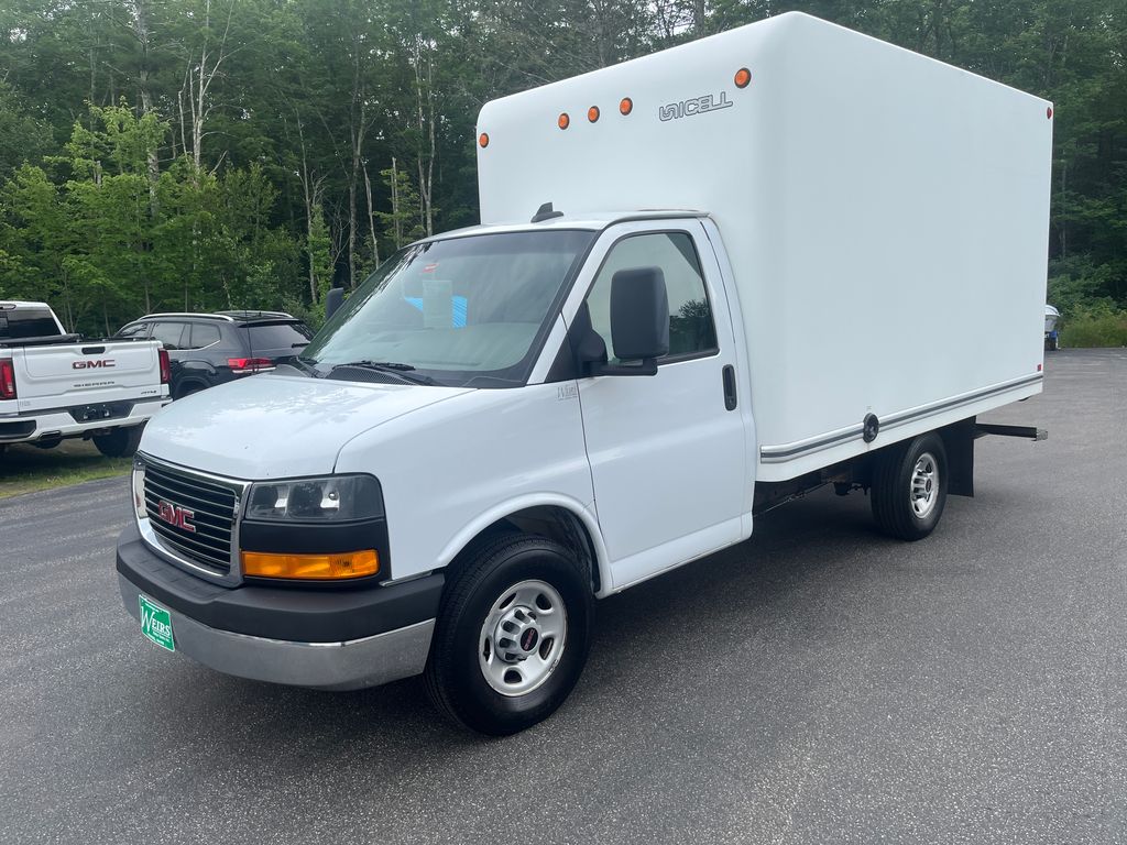 Summit White 2019 GMC Savana Chassis Van Rear-Wheel Drive 6-Speed Automatic Overdrive