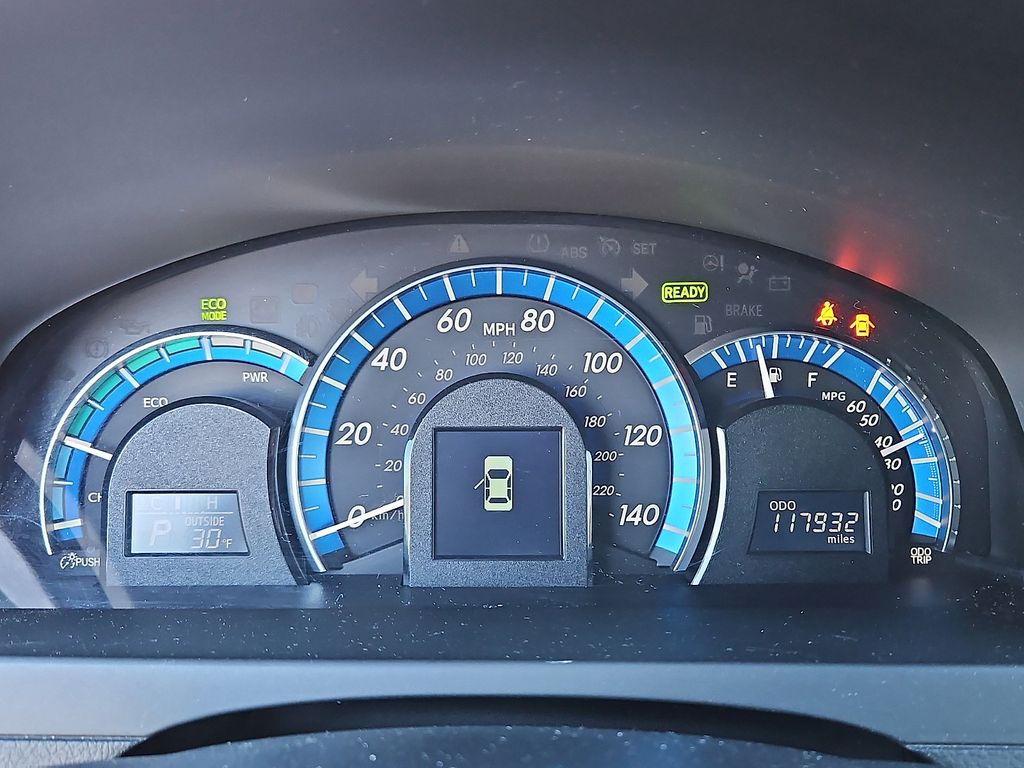 Thumbnail: 2012 Toyota Camry - 24