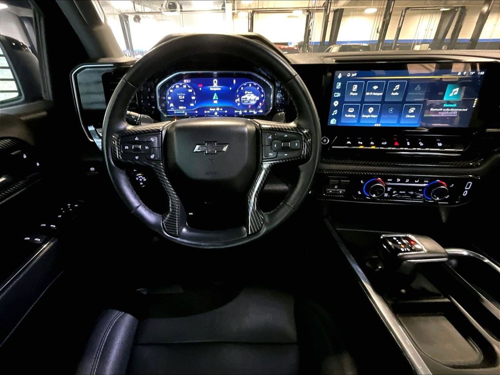2024 Chevrolet Silverado 1500 — photo 17