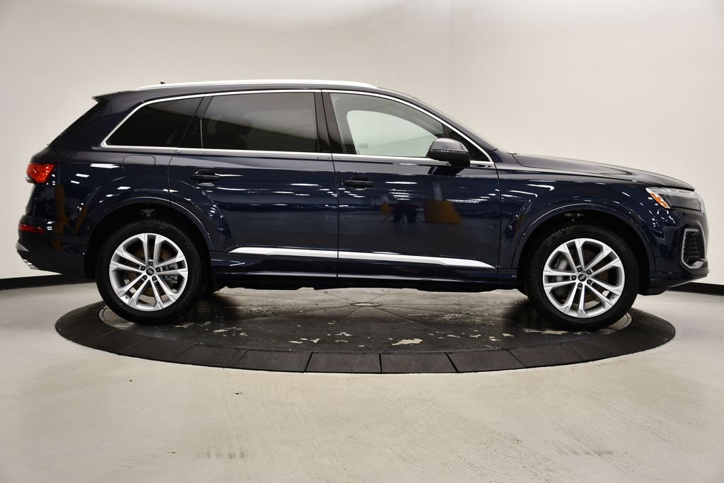 2025 Audi Q7  6