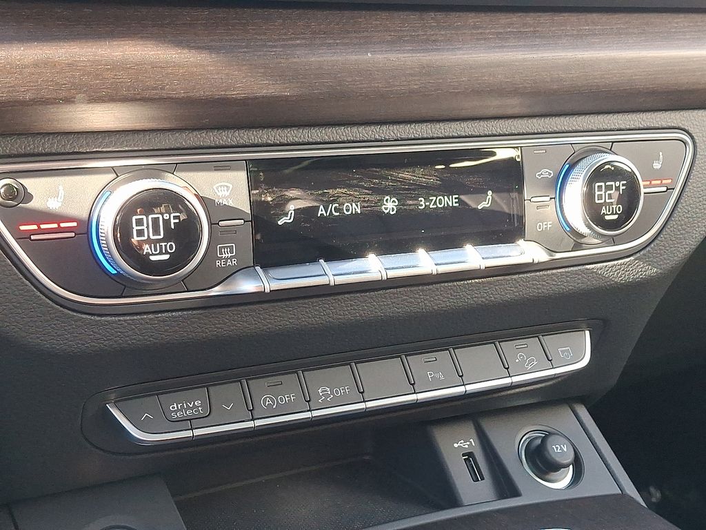 Thumbnail: 2025 Audi Q5 - 16