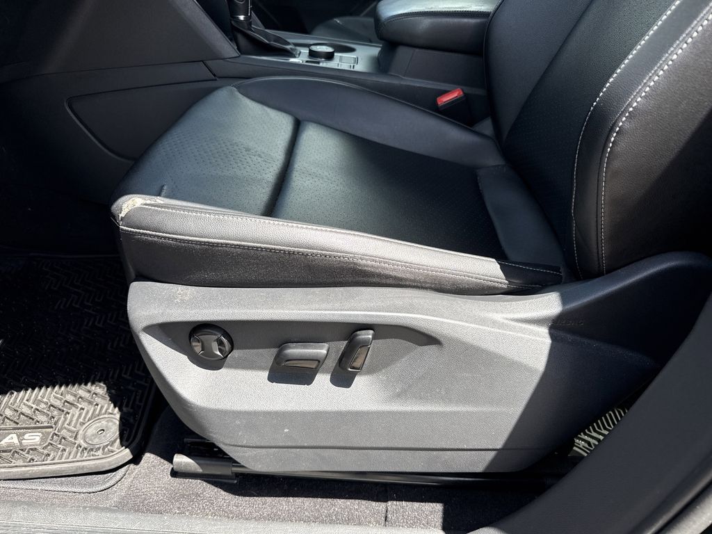 2018 Volkswagen Atlas 3.6L V6 SE Black at Durrett Motor Company