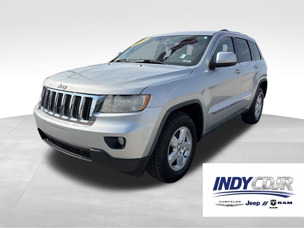 Bright Silver Metallic Clearcoat 2011 Jeep Grand Cherokee Laredo 4WD SUV / Crossover Four-Wheel Drive 5-Speed Automatic