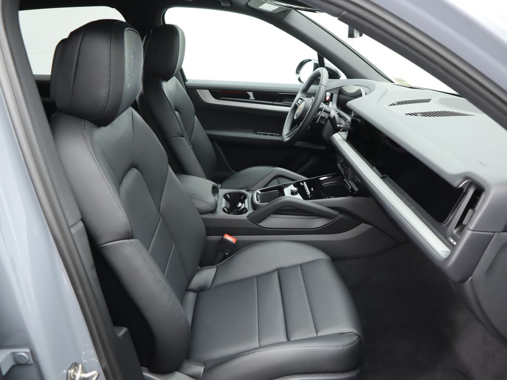 Thumbnail: 2024 Porsche Cayenne - 23