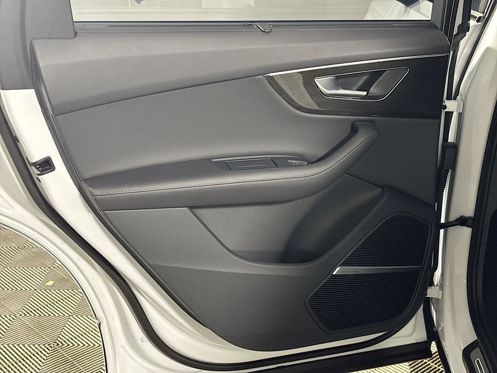 2023 Audi Q7 55 Prestige