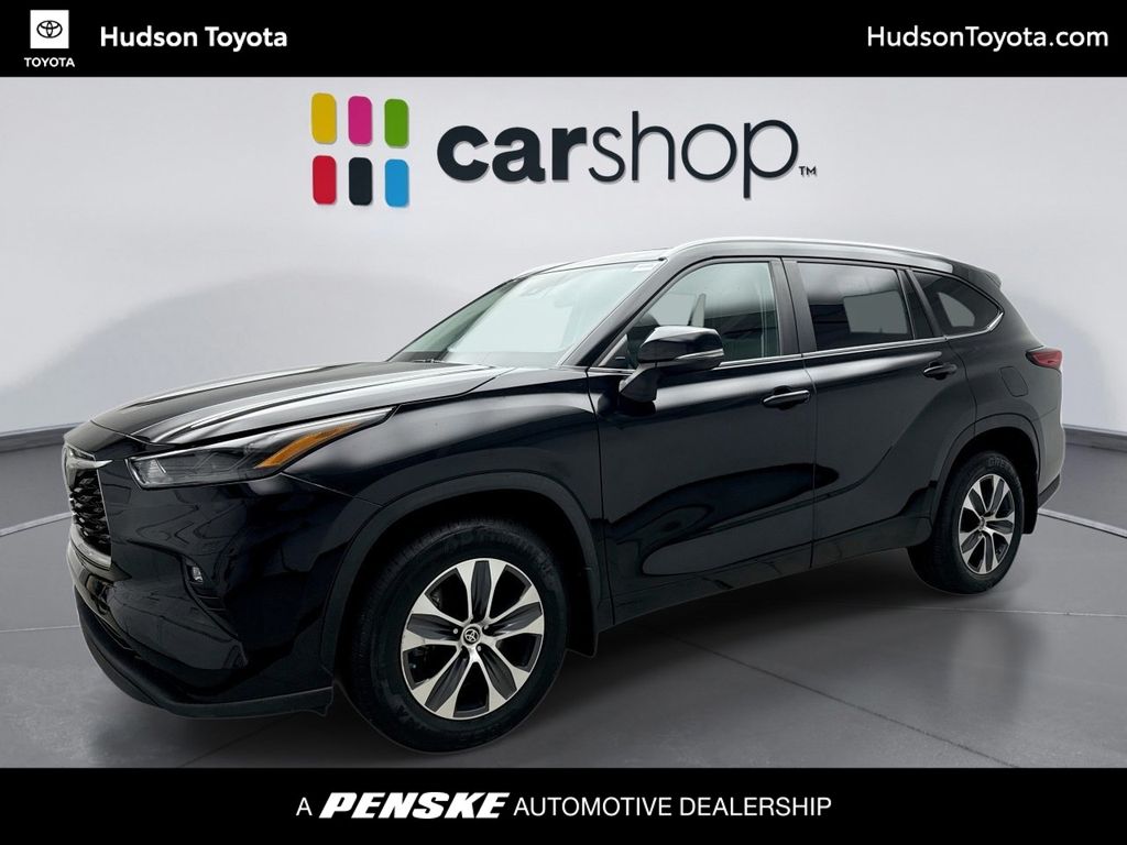 Thumbnail: 2023 Toyota Highlander - 1