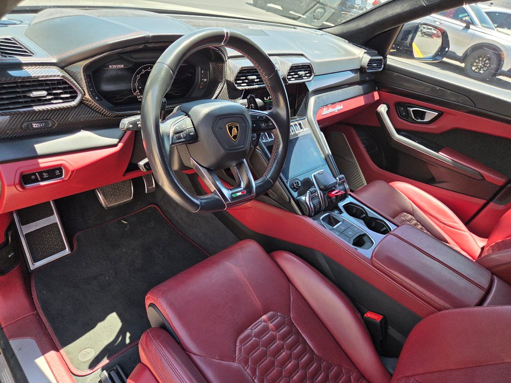 Thumbnail: 2022 Lamborghini Urus - 5