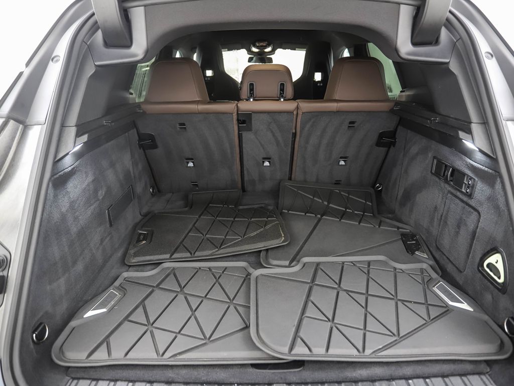 2023 BMW iX xDrive50 23