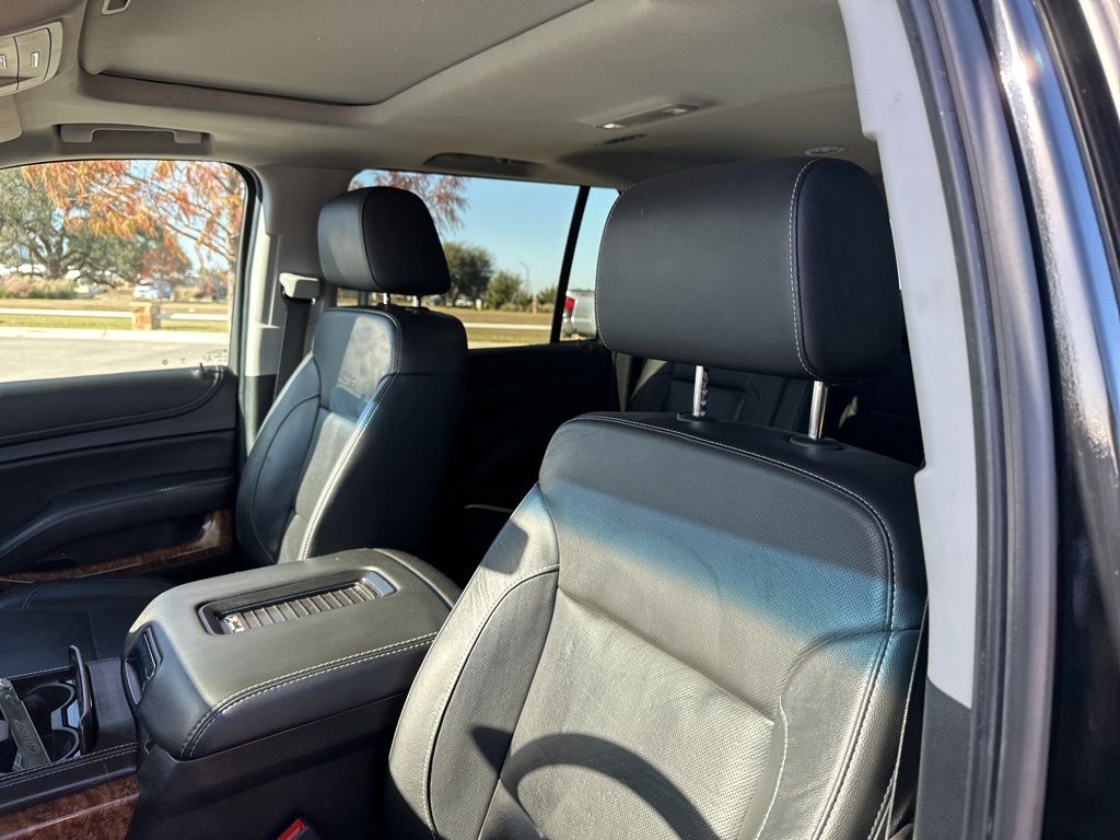 Used Car 2020 Chevrolet Suburban  Premier For Sale Under $40,000 In Austin, Texas