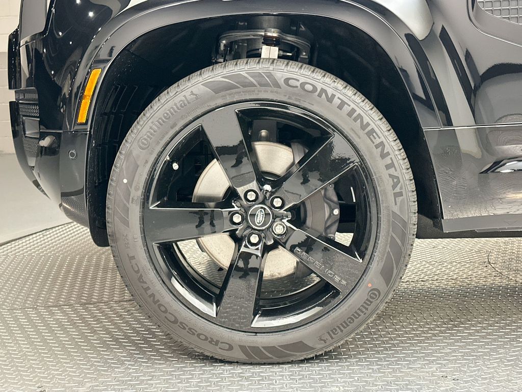 2025 Land Rover Defender 90 5