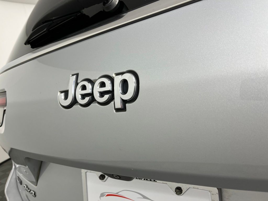 Thumbnail: 2021 Jeep Grand Cherokee L - 3