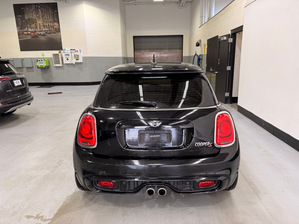 Thumbnail: 2018 MINI Cooper - 4