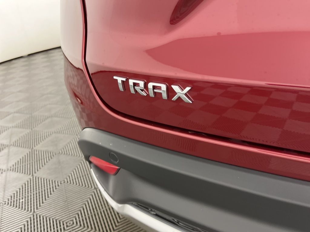 2025 Chevrolet Trax LT 3