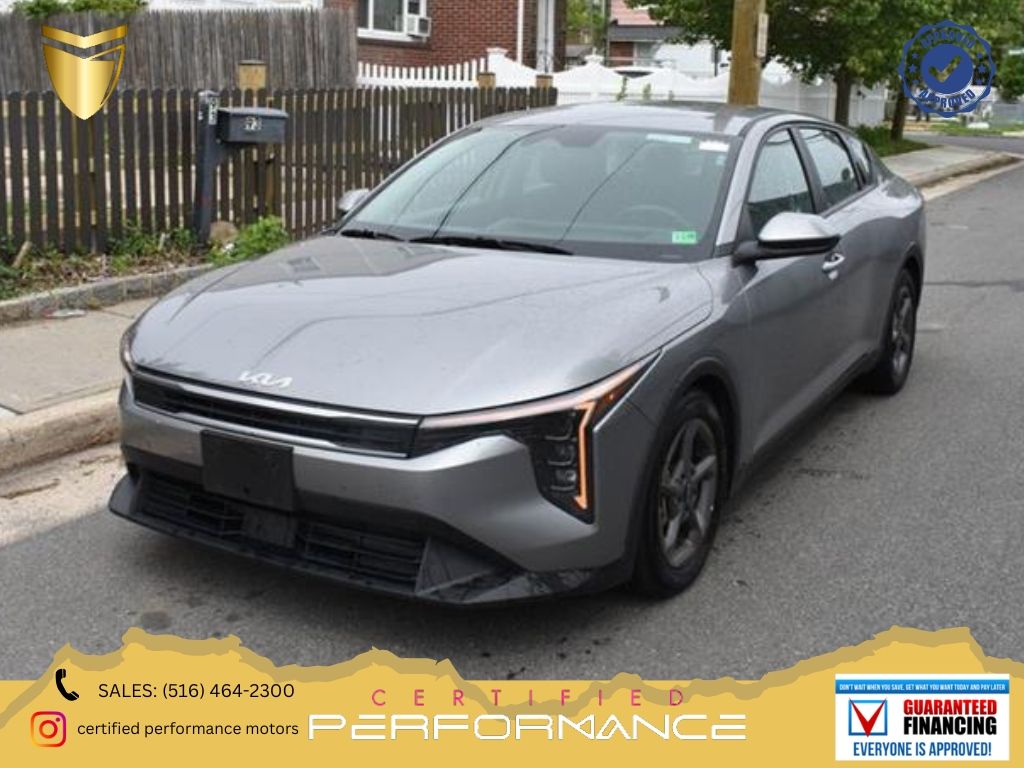 Interstellar Gray 2025 Kia K4 LXS FWD Sedan Front-Wheel Drive Continuously Variable Transmission
