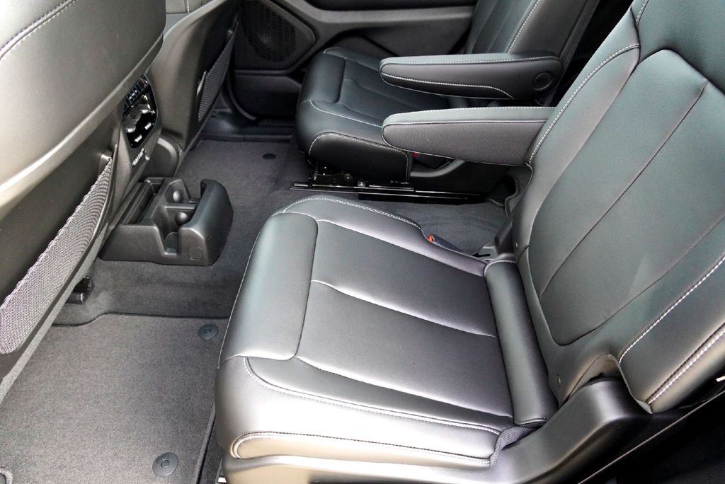 New Car 2025 Jeep Grand Cherokee L  Limited For Sale Under $50,000 In Taylor, Texas