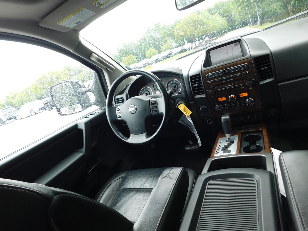 Thumbnail: 2012 Nissan Titan - 7