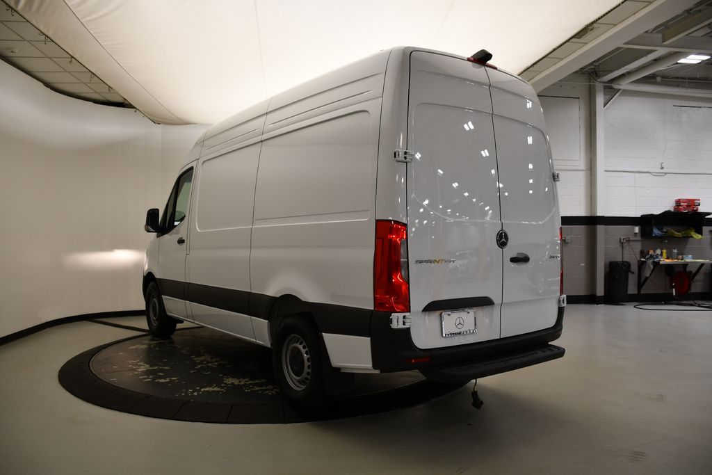 2025 Mercedes-Benz Sprinter 2500 7