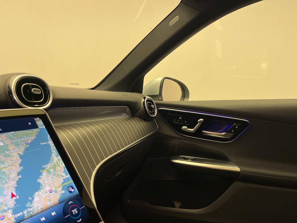 Thumbnail: 2026 Mercedes-Benz GLC - 21