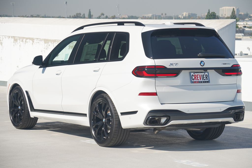 Thumbnail: 2026 BMW X7 - 7