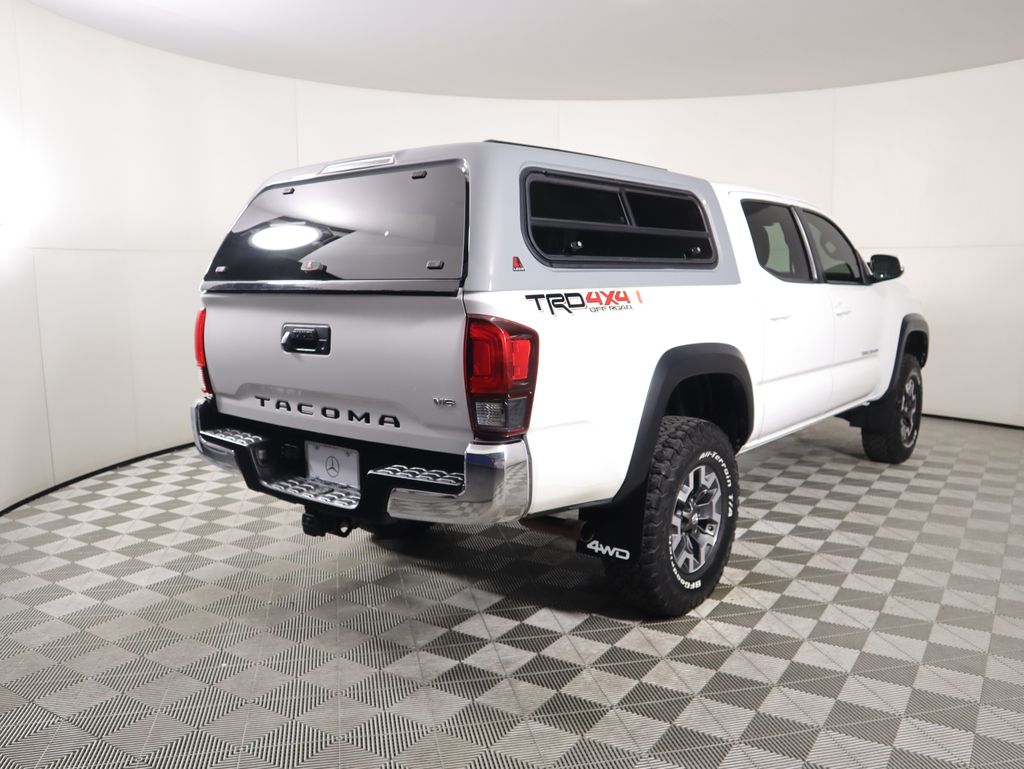 Thumbnail: 2019 Toyota Tacoma - 5