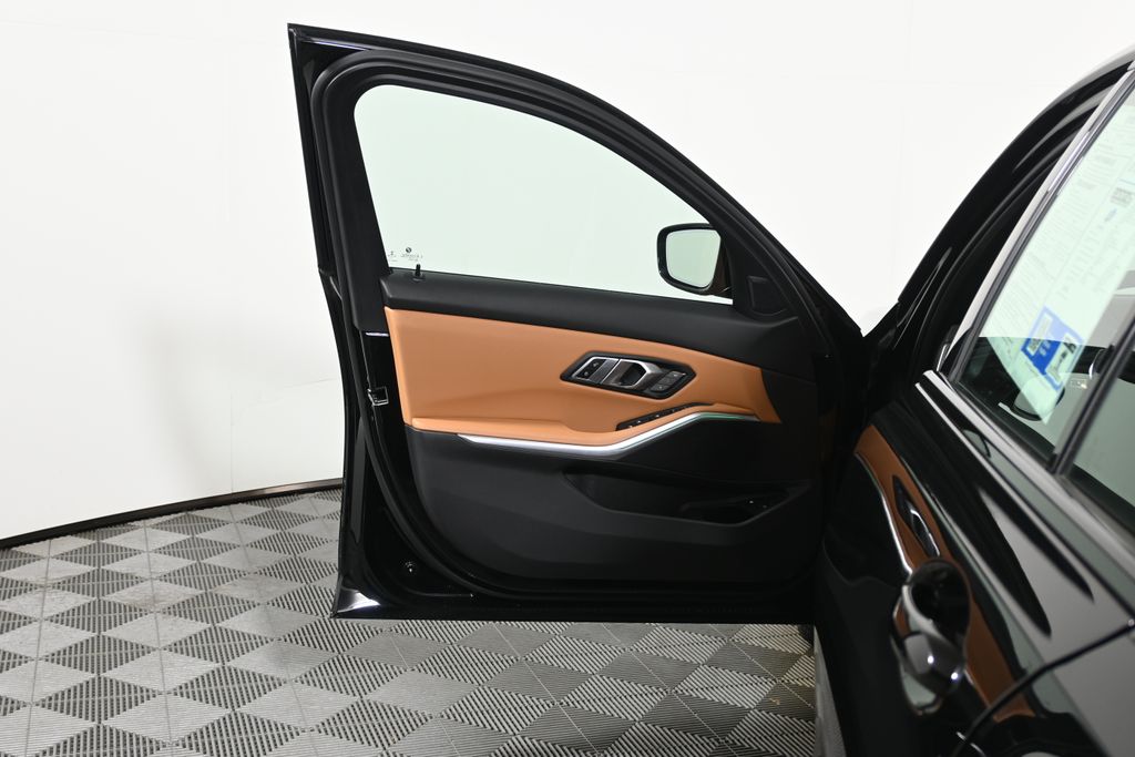 Thumbnail: 2023 BMW 3 Series - 28