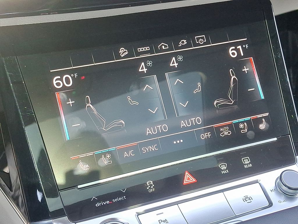2024 Audi Q8 e-tron Premium Plus 16