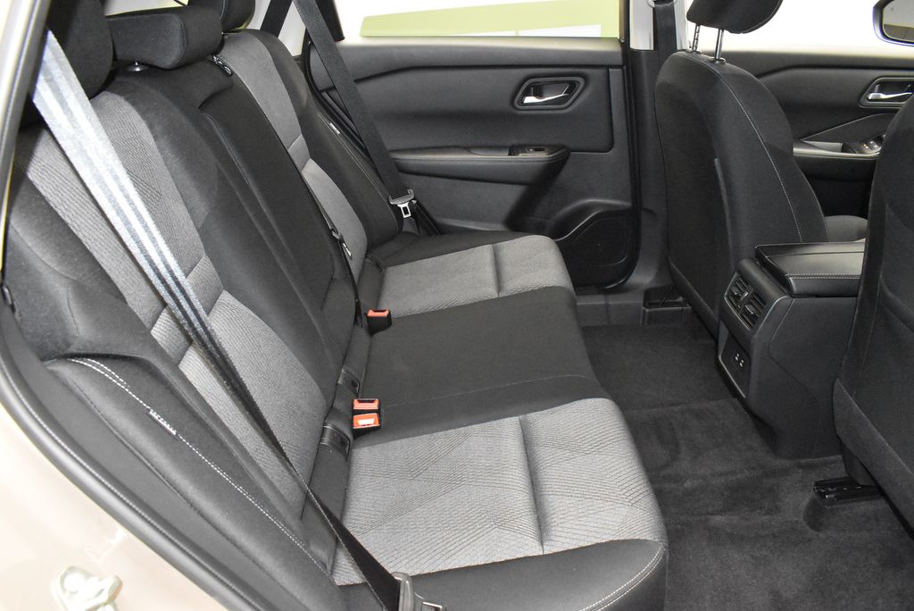 Thumbnail: 2025 Nissan Rogue - 28