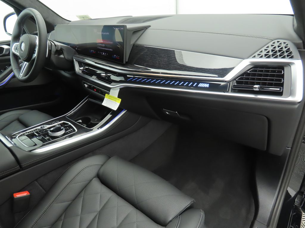 Thumbnail: 2026 BMW X5 - 17