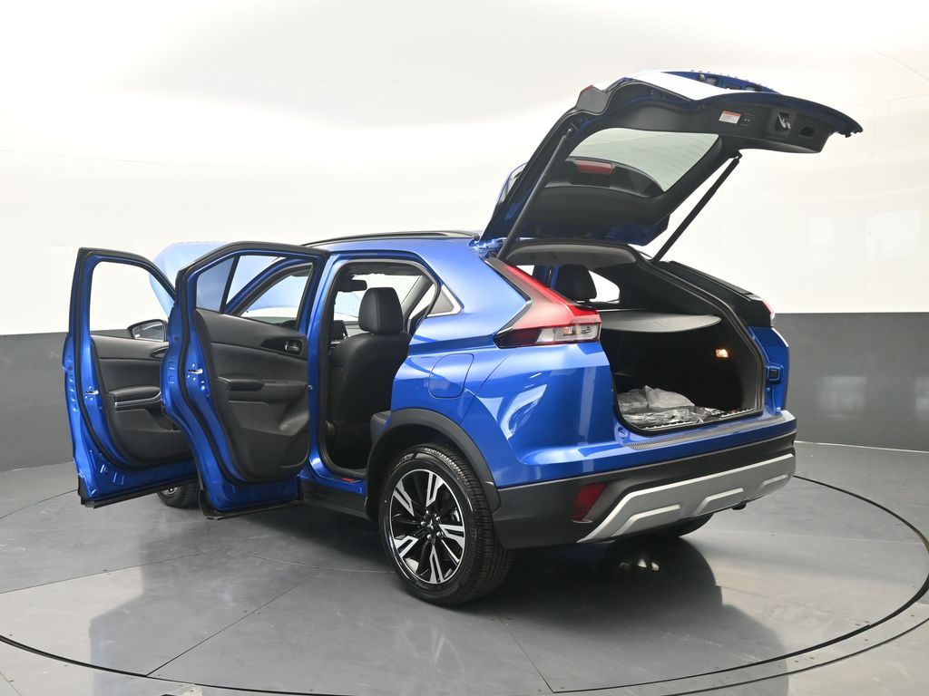 New 2026 Blue Metallic Mitsubishi SE image 79