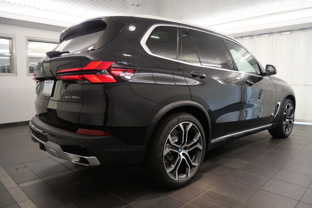 2025 BMW X5 xDrive50e 6