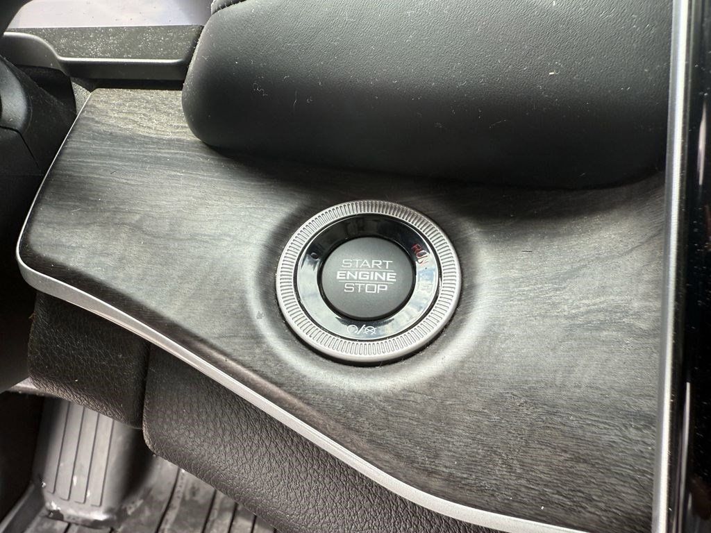 2022 Jeep Grand Cherokee L Limited Gray at Community Kia