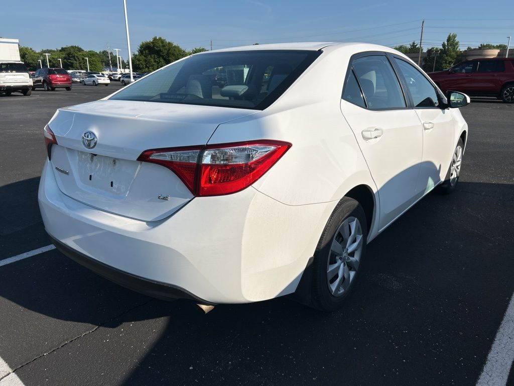 Thumbnail: 2016 Toyota Corolla - 3