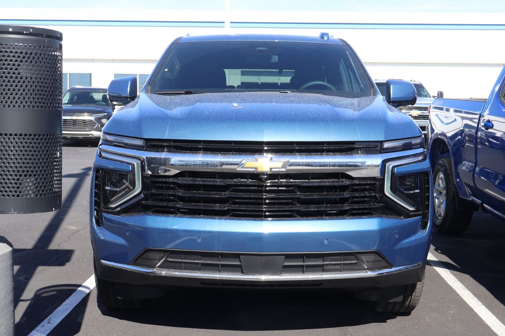 2025 Chevrolet Tahoe LS 2