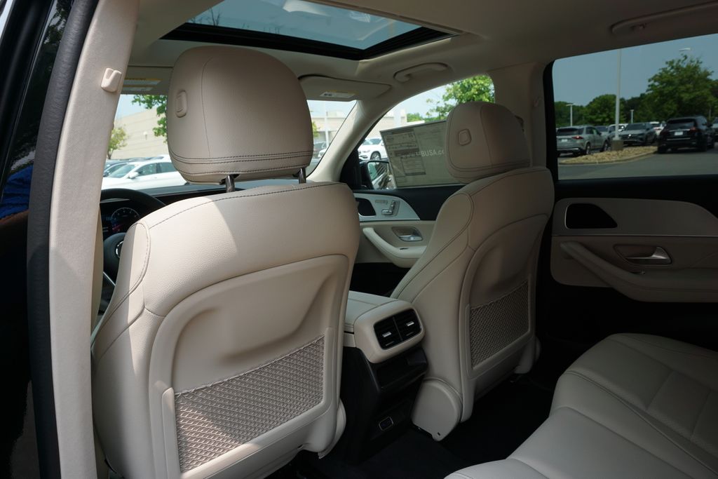 2025 Mercedes-Benz GLE 350 11