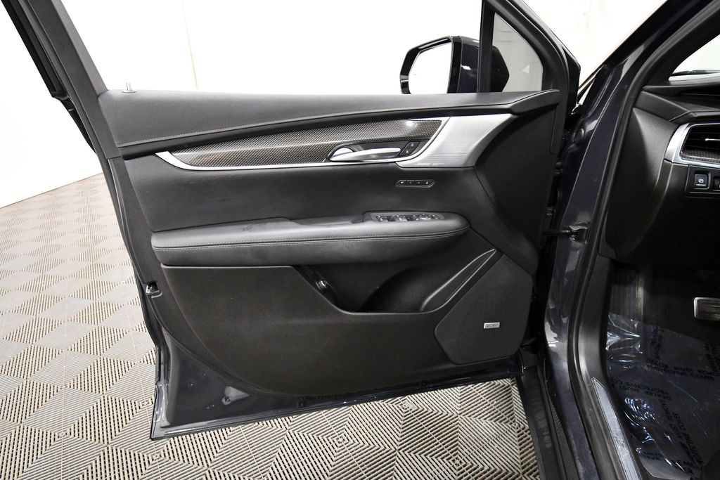 Used 2022 Cadillac XT5 SUV