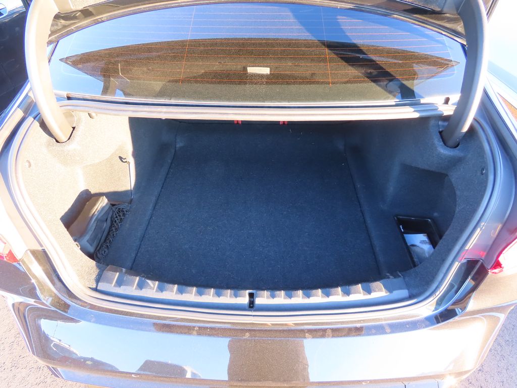 Thumbnail: 2023 BMW M3 - 12