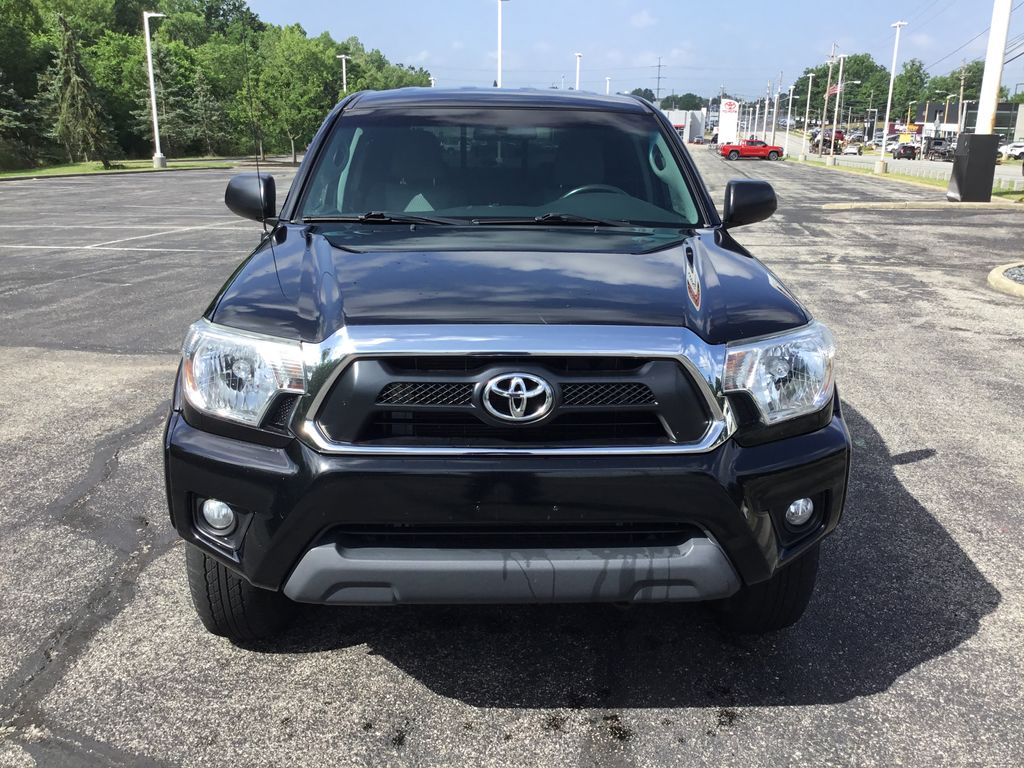 Thumbnail: 2015 Toyota Tacoma - 8