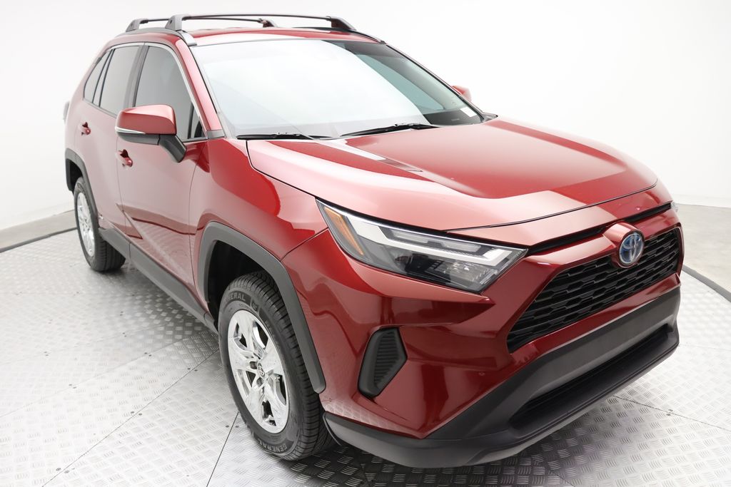 2022 Toyota RAV4 XLE 6