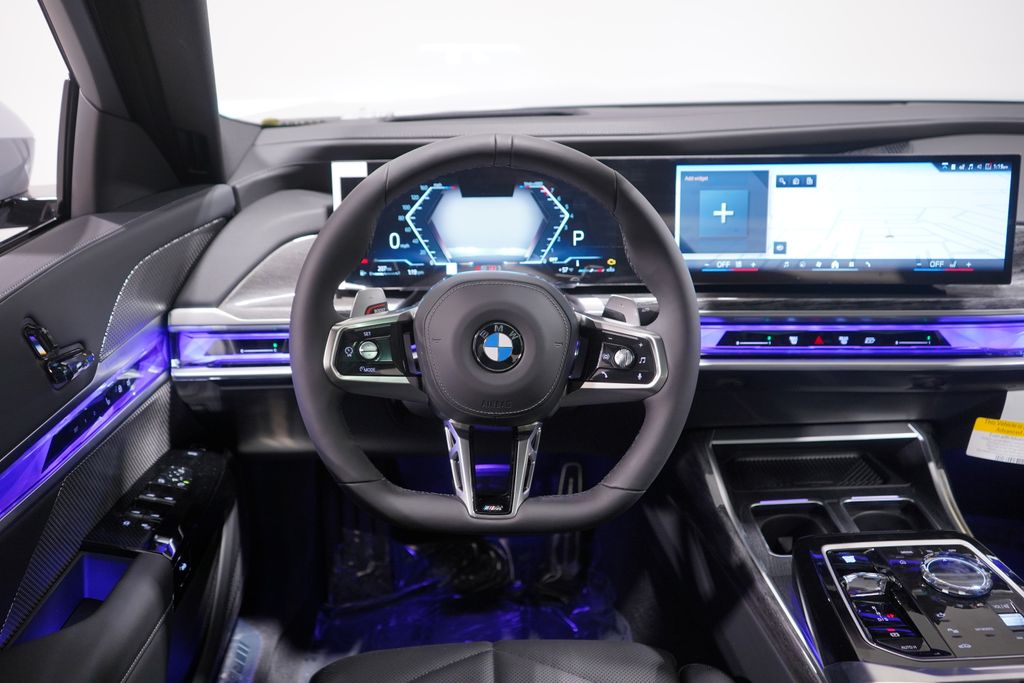 Thumbnail: 2026 BMW 7 Series - 11