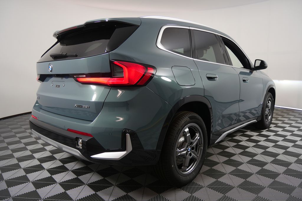 Thumbnail: 2025 BMW X1 - 3
