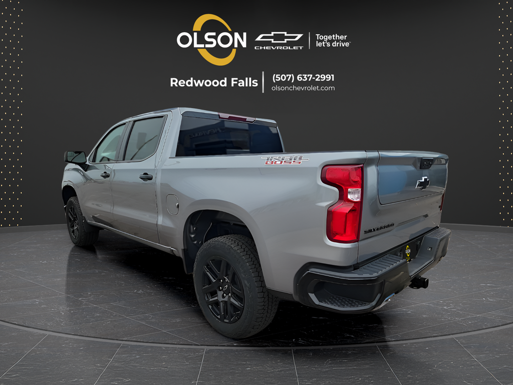 View vehicle photo 3