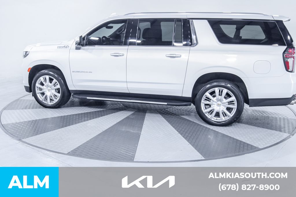 2021 Chevrolet Suburban High Country photo 4