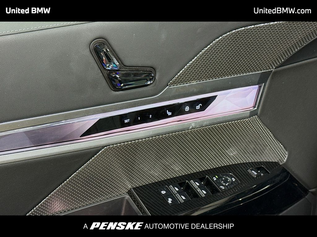 Thumbnail: 2023 BMW 7 Series - 3