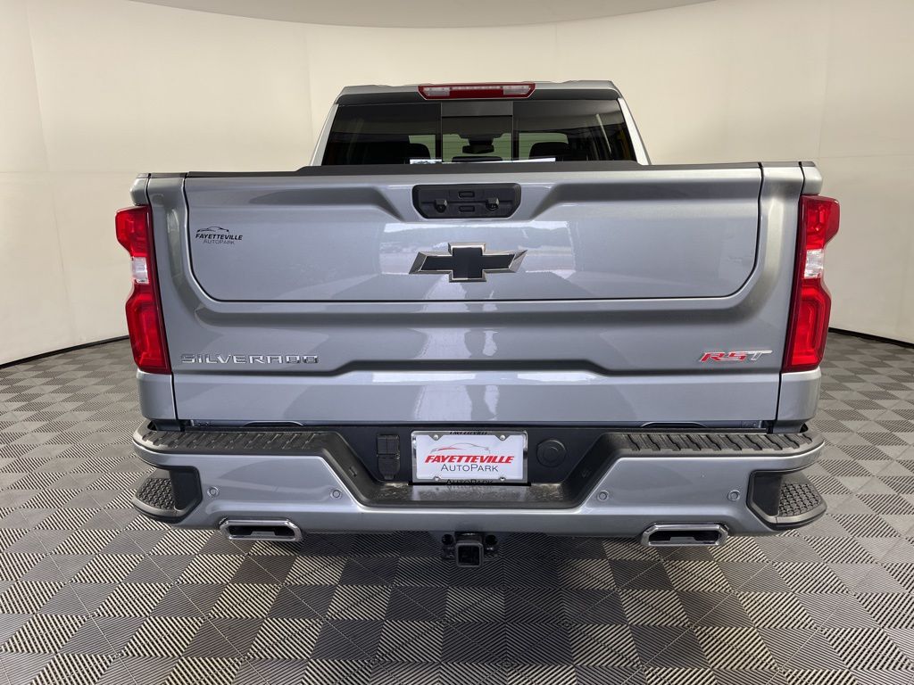 Thumbnail: 2025 Chevrolet Silverado 1500 - 4