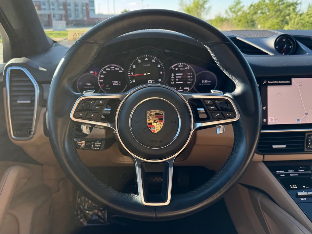 2023 Cayenne picture #14