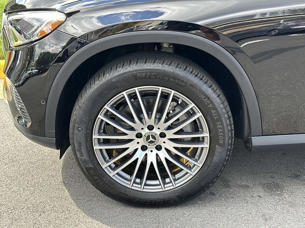 Thumbnail: 2024 Mercedes-Benz GLC - 14