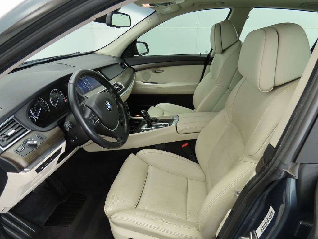 2010 BMW 5 Series 535i 19