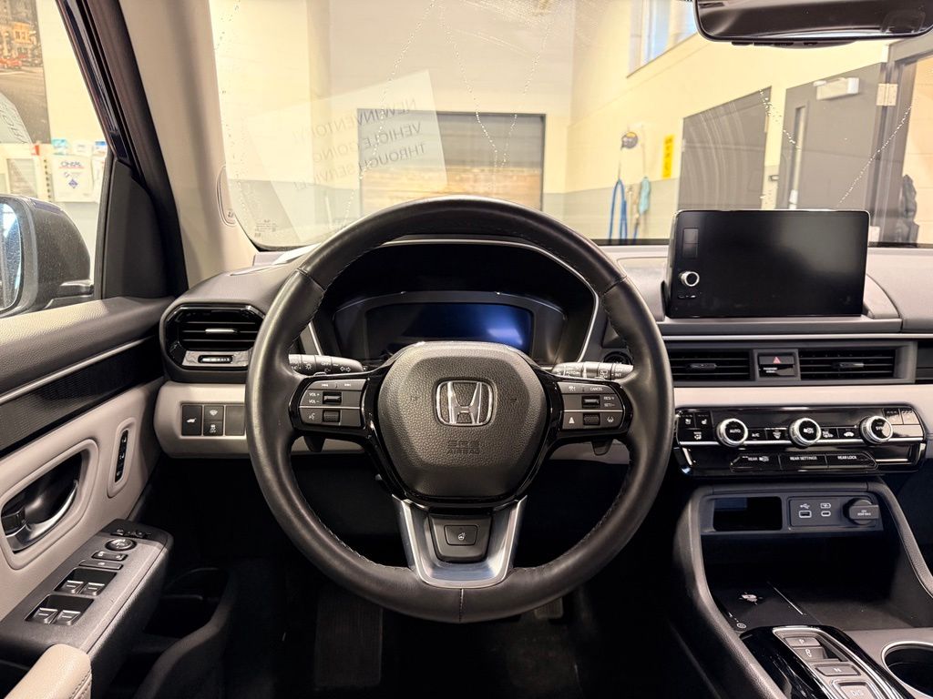 Thumbnail: 2023 Honda Pilot - 23